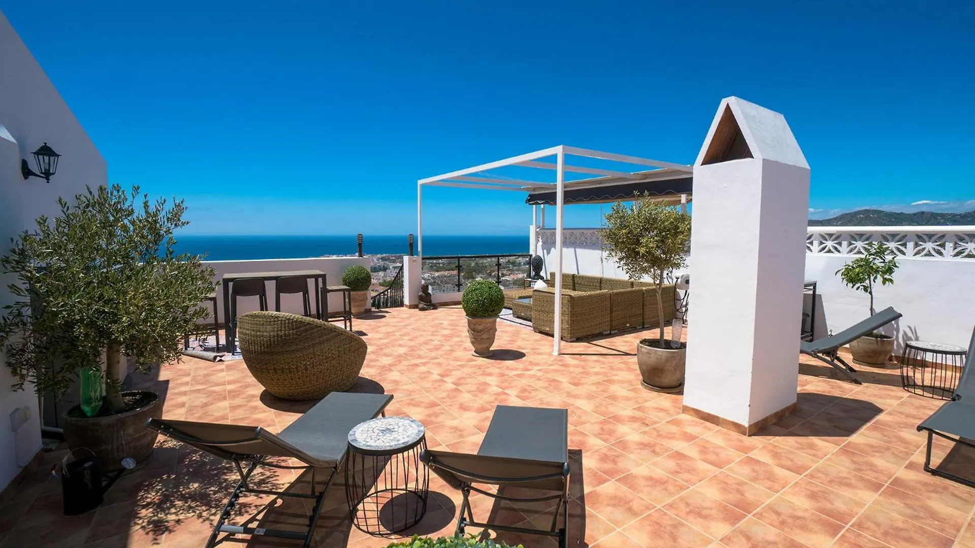 Apartamentos & Spa Torres De San Juan Nerja 0*,