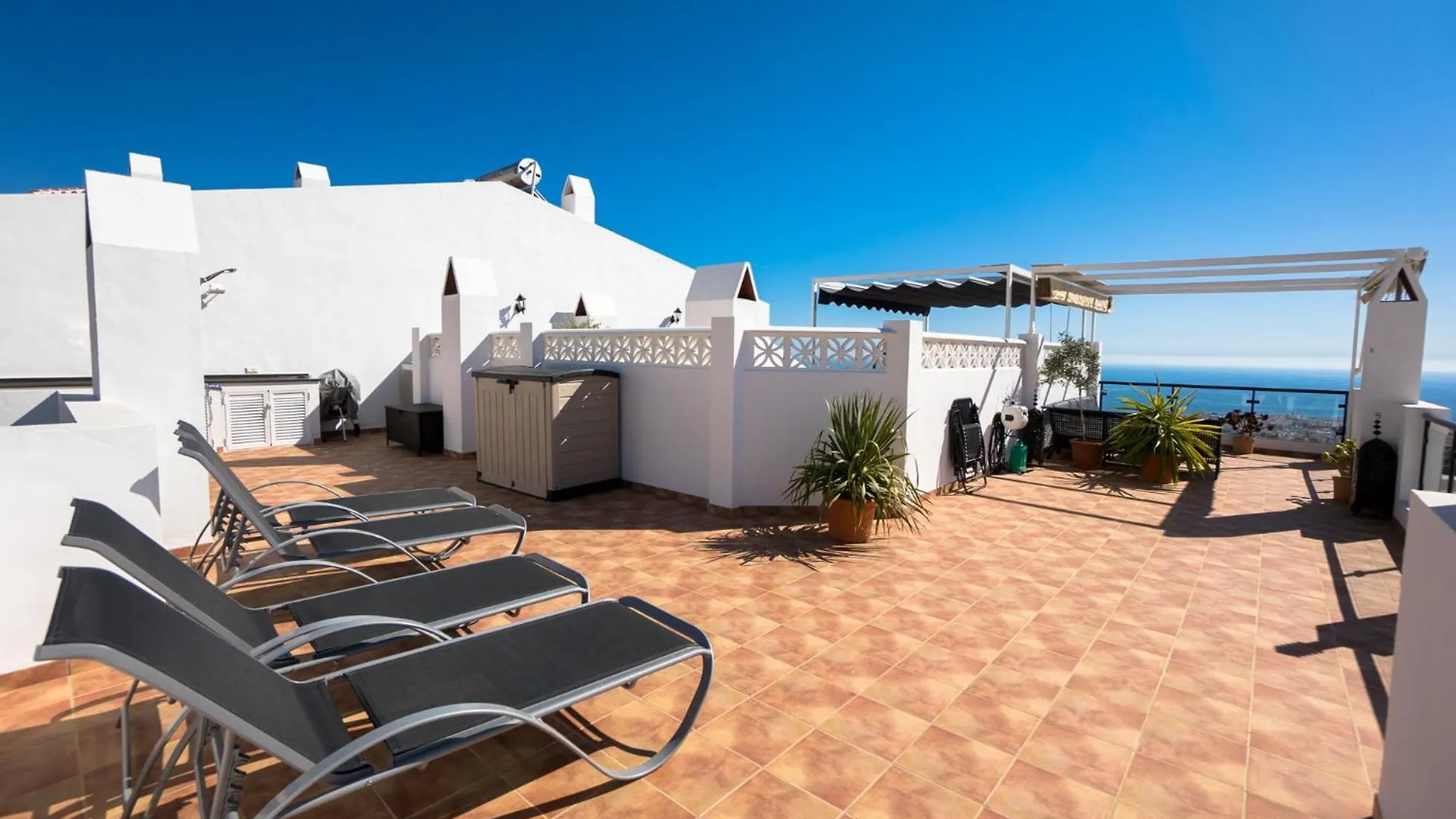 Apartamentos & Spa Torres De San Juan Nerja 0*,  Spain