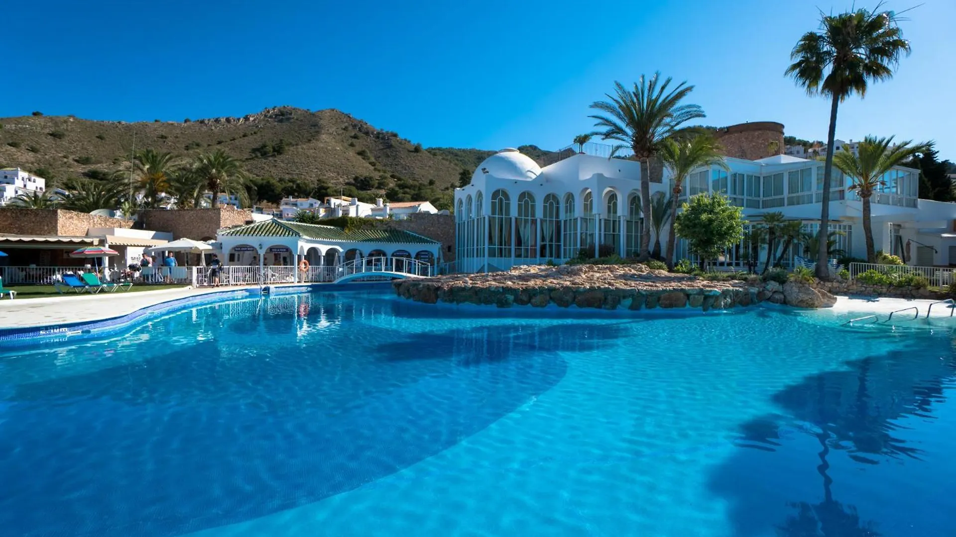 Apartamentos & Spa Torres De San Juan Nerja 0*,  Spain