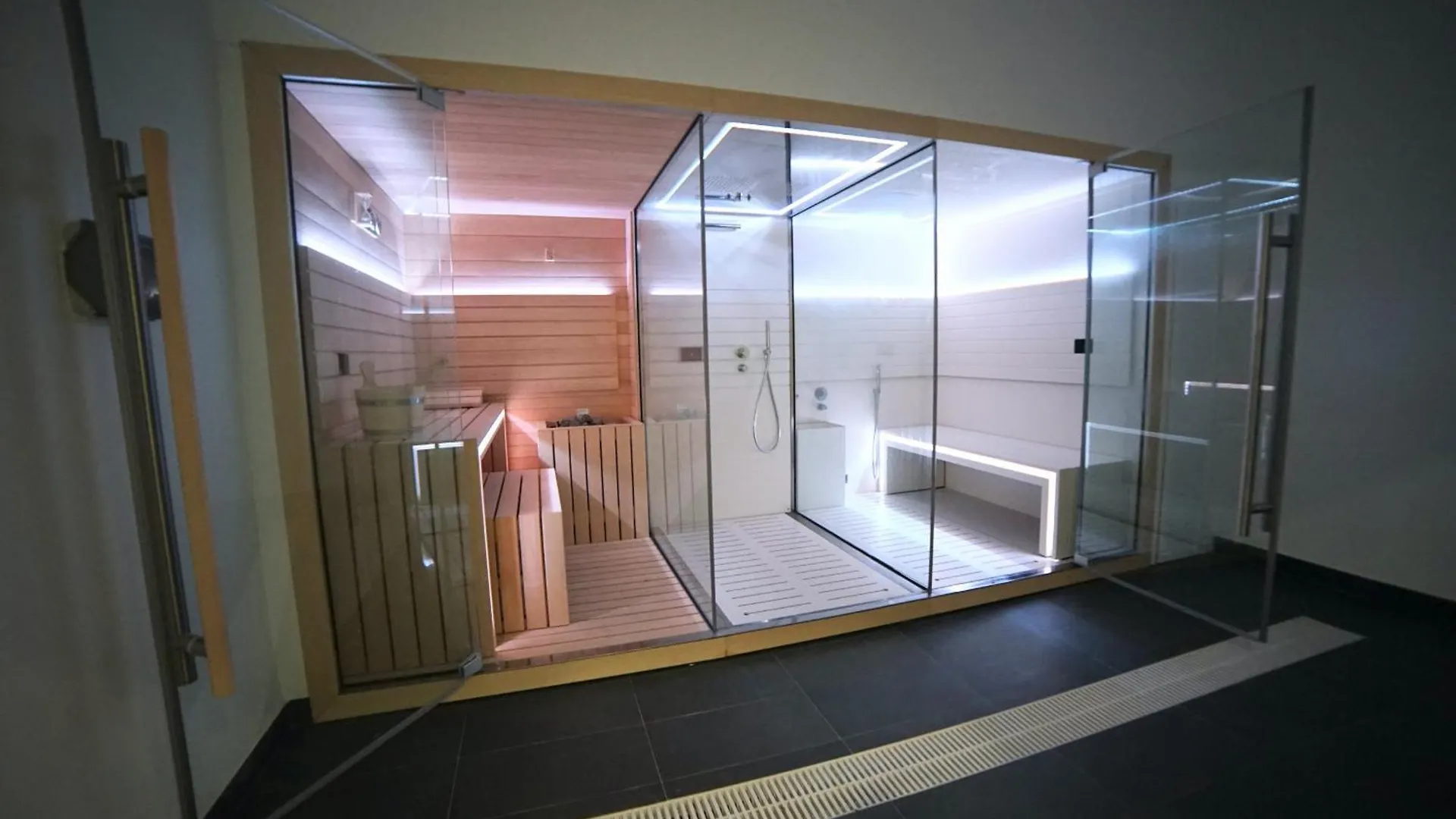 Apartamentos & Spa Torres De San Juan ネルハ スペイン