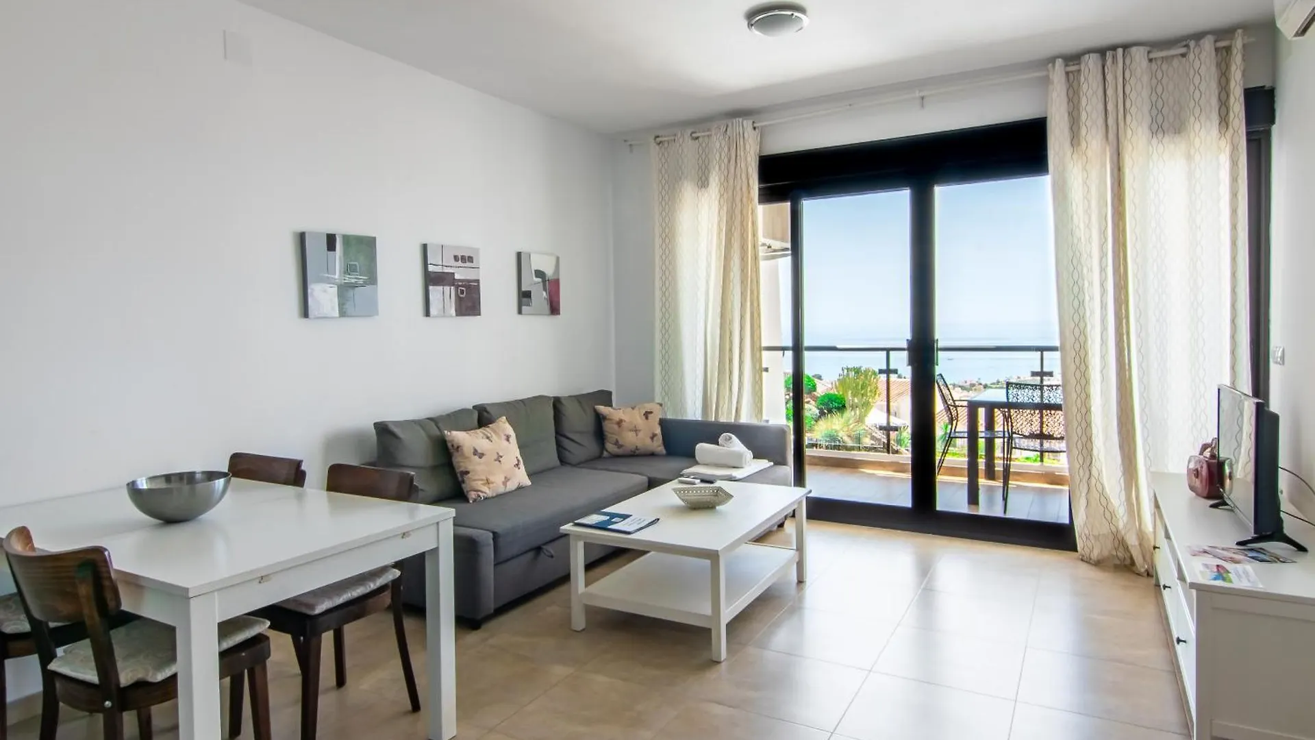 Apartamentos & Spa Torres De San Juan Nerja 0*,  Spain